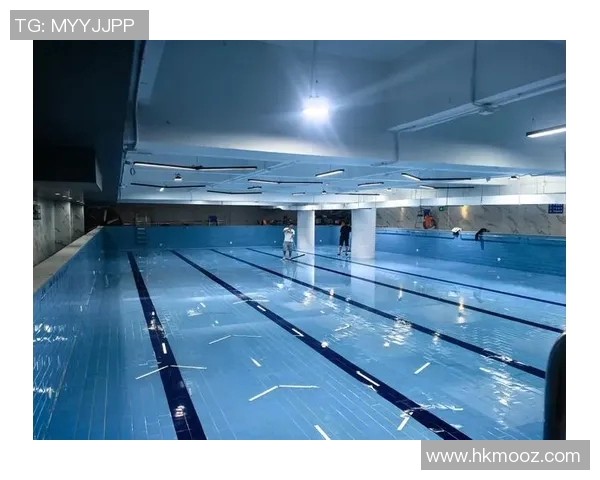 游泳健身：提升体能、塑造身形，畅享水中运动的全面健康益处